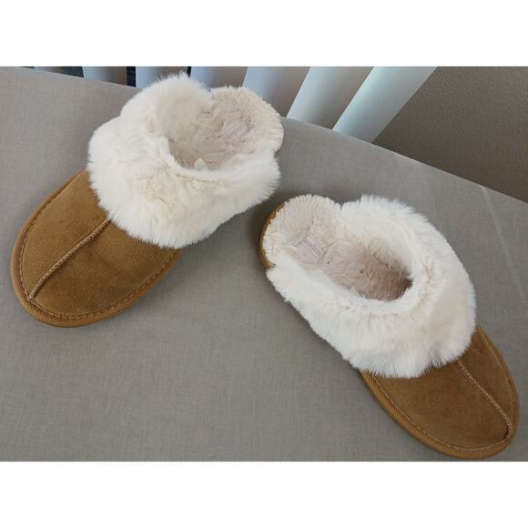 Auden Tan Suede Slip-ons Ladies size 7 faux fur warm soft comfy outdoor slippers - Picture 3 of 10